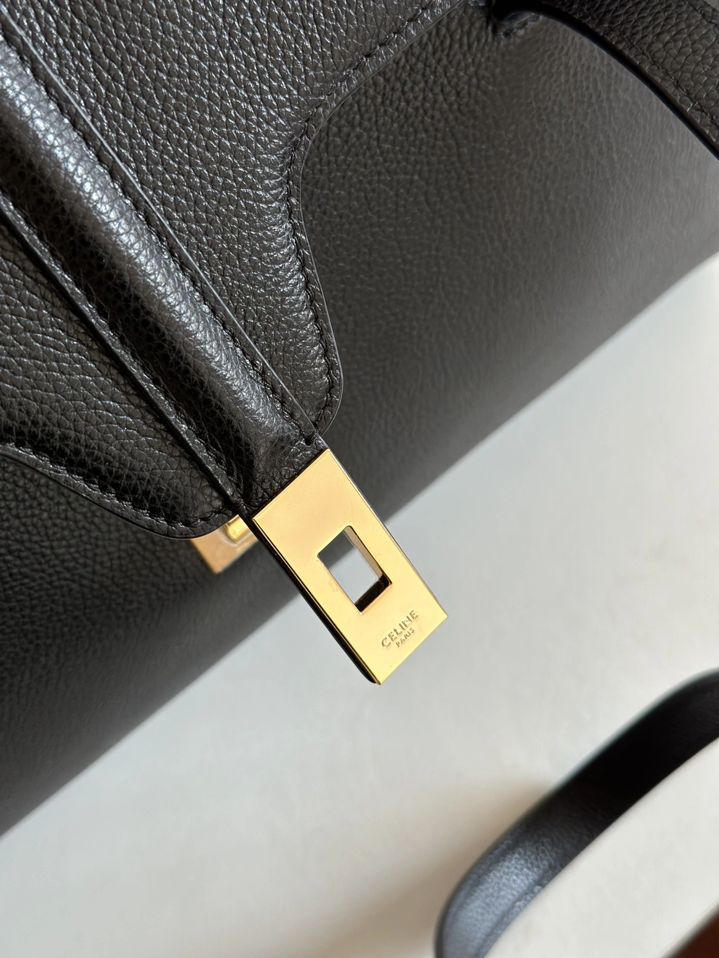 MOMO-- 358i95 194043CR8.38NO high quality version soft 16 Calfskin item:E-B805J2474